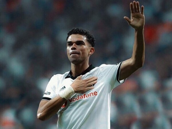 Dilepas Besiktas, Barcelona Tutup Peluang untuk Rekrut Pepe
