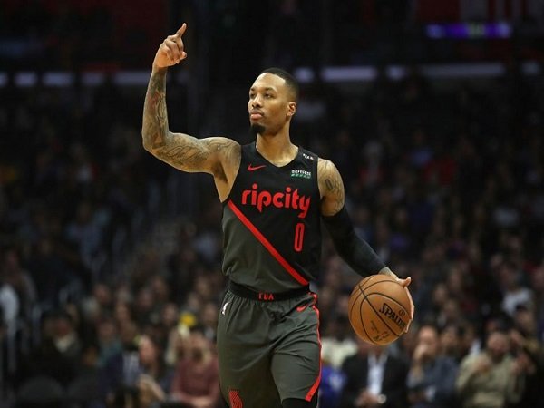 Performa Apik Lillard Menangkan Blazers Atas Clippers