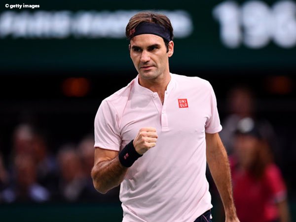 Butuh Waktu Lama Untuk Lihat Penerus Roger Federer, Ungkap Nicola Pietrangeli