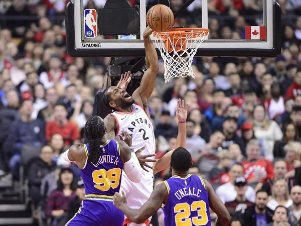 Kawhi Leonard Bawa Raptors Kalahkan Jazz