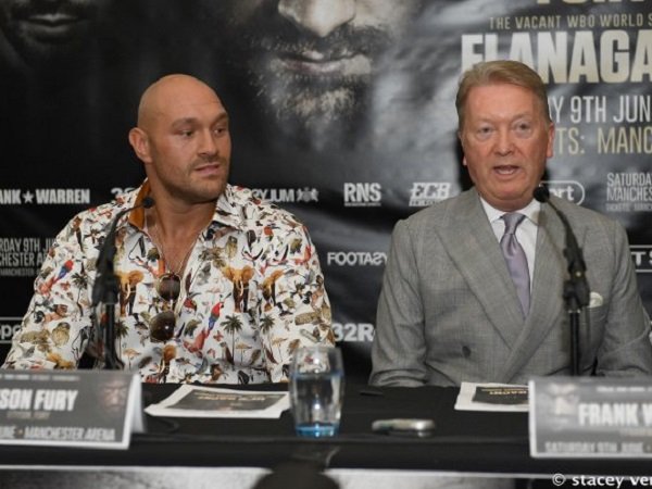 Frank Warren: Fury Lebih Menarik Dibanding Joshua