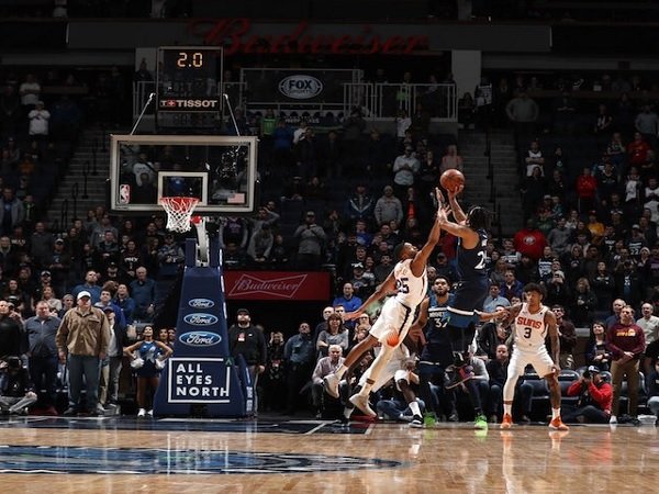 Derrick Rose Bawa Timberwolves Menangi Laga Kontra Suns