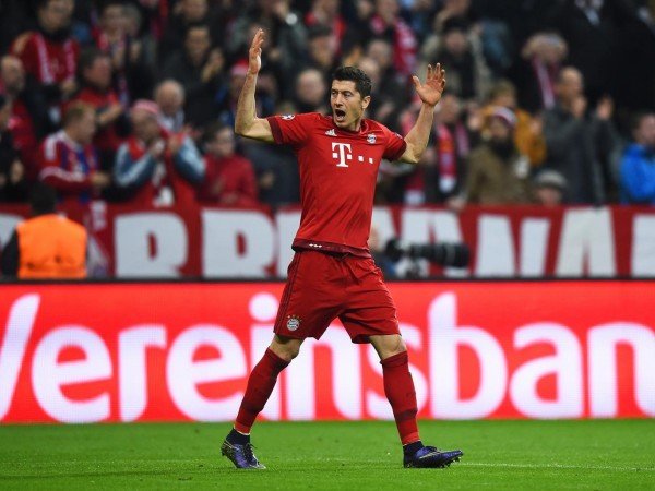 Kalahkan Schalke 04, Lewandowski Catat Rekor Bersama Bayern Munich