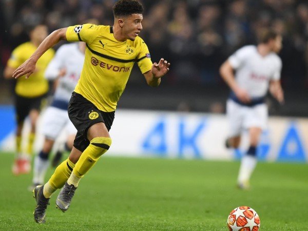 Meski Kalah Telak dari Spurs, Jadon Sancho Masih Berharap Borussia Dortmund Lolos