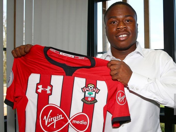 Southampton Beri Kontrak Baru Pada Michael Obafemi