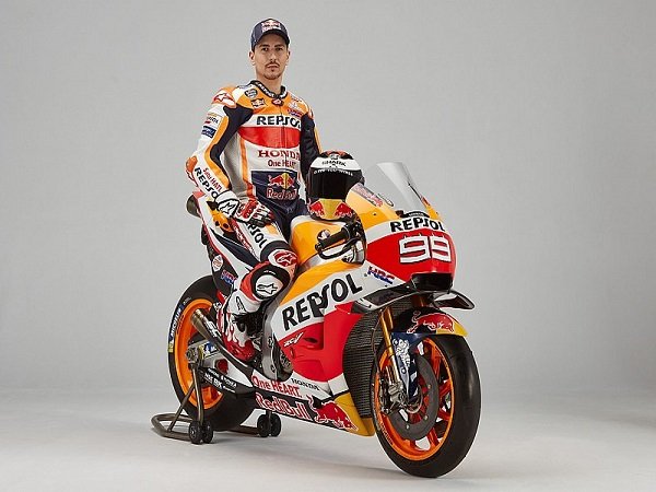Lorenzo Beberkan Perbedaan Motor Ducati dan Honda