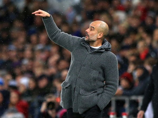 Fans Makin Sering Masuk ke Lapangan, Guardiola Mulai Khawatir