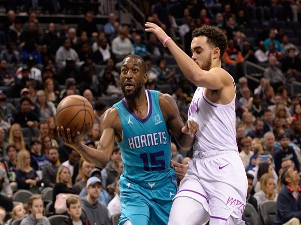 Kemba Walker Bawa Hornets Ungguli Timberwolves