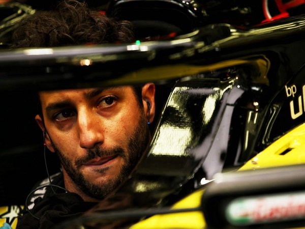 Duo Pebalapnya Tak Maksimal di Baku, Bos Renault Kecewa Berat