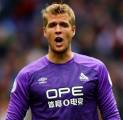 Tidak Perpanjang Kontrak, Jonas Lossl Tinggalkan Huddersfield