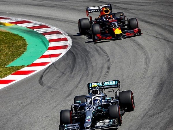 Verstappen: Mercedes Ungguli Red Bull di Semua Tikungan