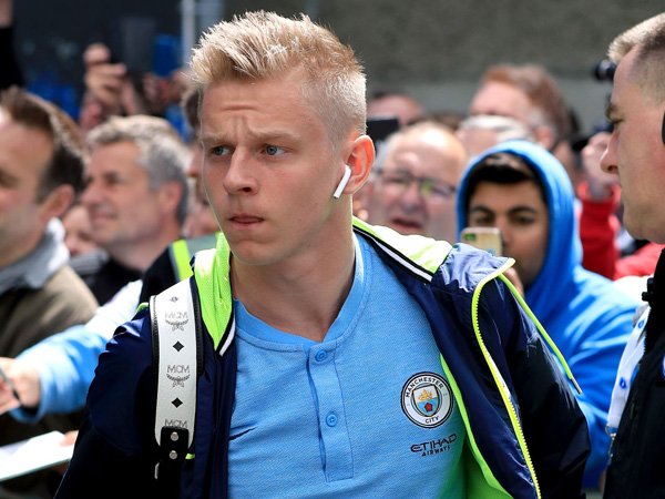 Bagi Zinchenko, Piala FA Sama Pentingnya dengan Premier League