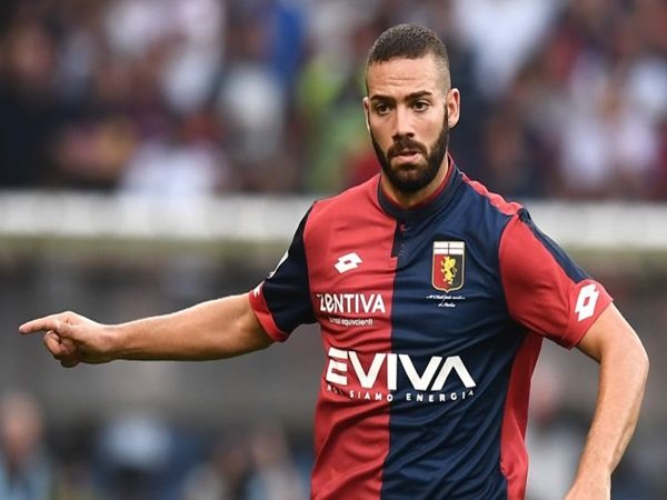 Lazio Siap Bernegoisasi Dapatkan Servis Defender Genoa
