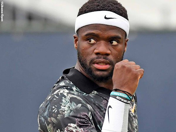 Frances Tiafoe Pulangkan Joao Sousa Dari `s-Hertogenbosch