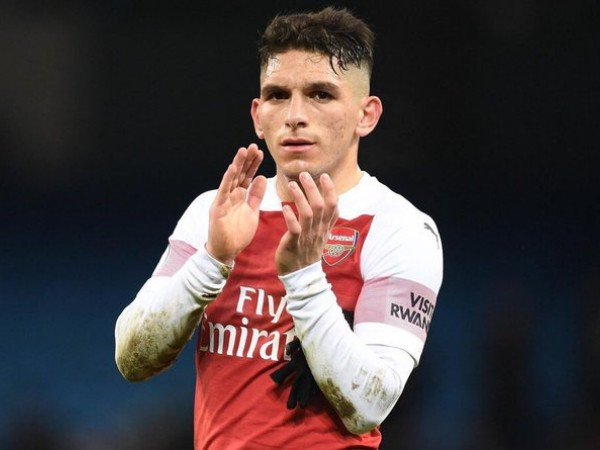 Diminati AC Milan, Agen Torreira Buka Suara