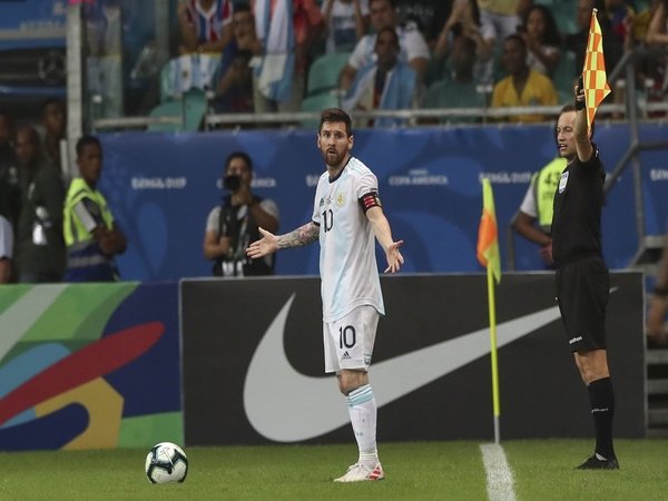 Argentina Belum Menang, Messi: Gila Kalau Sampai Tersisih di Fase Grup