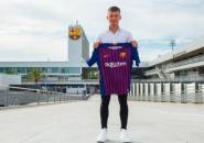 Barcelona Sukses Gaet Defender Belia dari Belanda