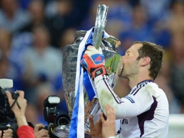 Chelsea Resmi Konfirmasi Petr Cech Sebagai Staf Teknis