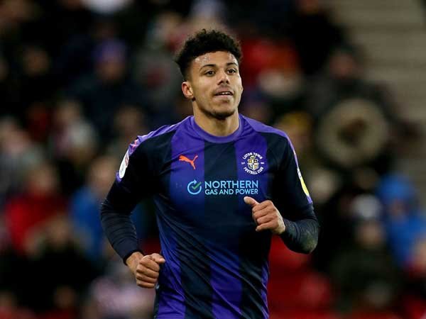 Leicester Resmi Datangkan James Justin dari Luton