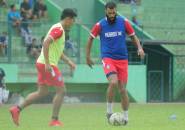 Sylvano Comvalius Tak Sabar Jamu Perseru Badak Lampung FC