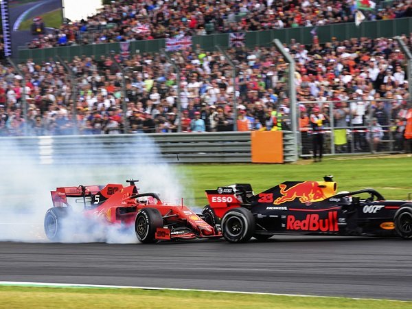 Verstappen Tanggapi Permintaan Maaf Vettel Dengan Positif