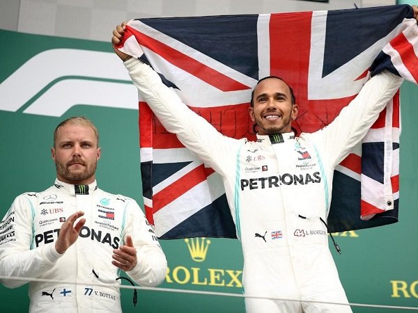 Hamilton Lega Bisa Kalahkan Bottas di GP Inggris