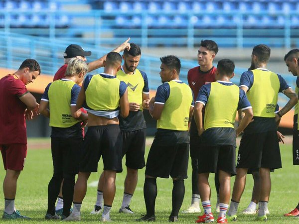 Tim Pelatih Borneo FC Waspadai Tren Positif Persipura