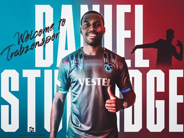 Dikontrak Tiga Tahun, Sturridge Resmi Gabung Trabzonspor