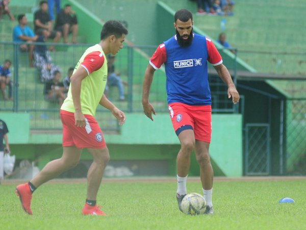 Hadapi Bali United, Sylvano Comvalius Tak Ingin Terbuai Nostalgia