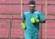 Pelatih Tolak Anggapan Persib Kebobolan Banyak Gol Karena Performa Kiper