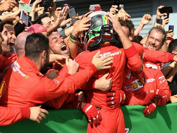 Presiden Ferrari Berterima Kasih Atas Kado Manis Yang Diberikan Charles Leclerc