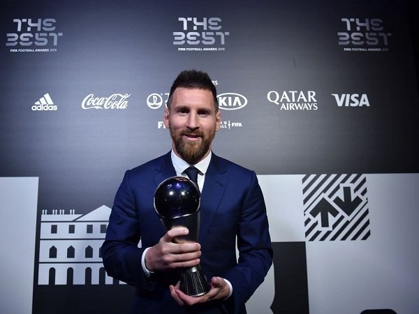 Messi Kalahkan Ronaldo dan Van Dijk Dalam Penghargaan Pemain Terbaik FIFA