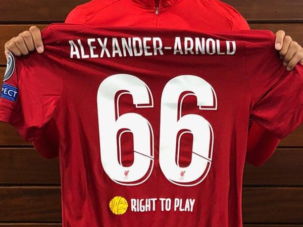 baju liverpool baru