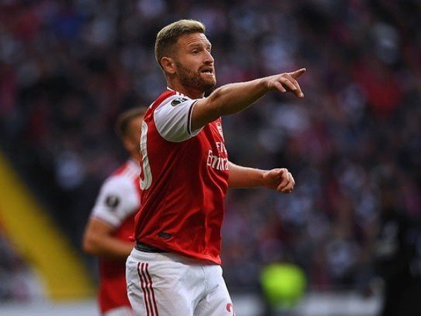 Mustafi Mengaku Sempat Ingin Pergi dari Arsenal