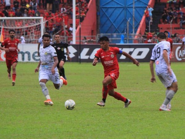 Absen Latihan, Kapten Semen Padang FC Segera Akhiri Masa Lajang?