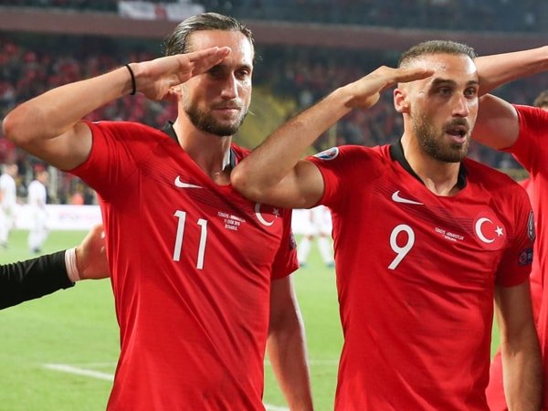 UEFA Selidiki Selebrasi 'Hormat Militer' Para Pemain Turki