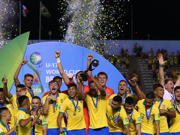 Kalahkan Meksiko, Brasil Raih Trofi Piala Dunia U-17