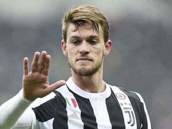 Pilih Bintang Juventus yang Lain, Milan Tolak Peluang Rekrut Rugani