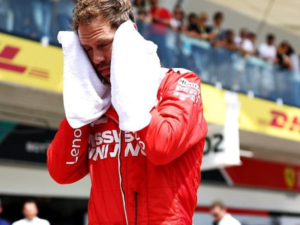 Vettel Kecewa Gagal Selesaikan Balapan Dengan Tuntas di GP Brasil