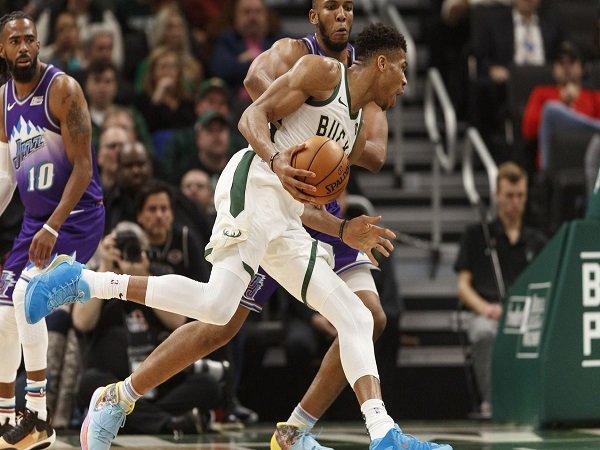 Cetak 50 Poin, Antetokounmpo Bantu Bucks Hempaskan Jazz