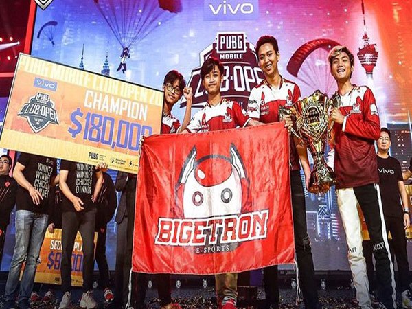 Juara di PMCO Fall Split Global Finals 2019, BTR Kantongi Rp 2,8 Miliar!