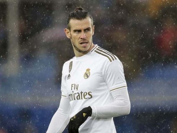Ryan Giggs Bela Gareth Bale Soal Kontroversi Bendera Wales