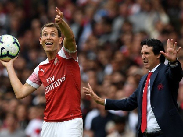 Lichtsteiner: Emery Sulit Memotivasi Pemain Bintang Arsenal