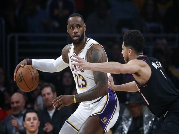 Garang di Kuarter Pertama, Lakers Pukul Mundur Suns