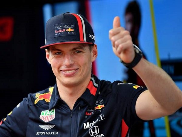 Red Bull Rela Rogoh Kocek Dalam Demi Amankan Verstappen