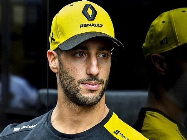 Ricciardo Lelang Baju Balapnya Demi Bantu Korban Kebakaran di Australia