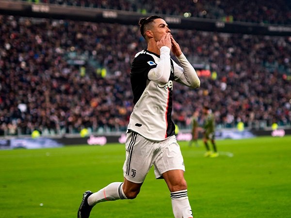 Sarri Konfirmasi Ronaldo Tak Lagi Miliki Masalah Lutut