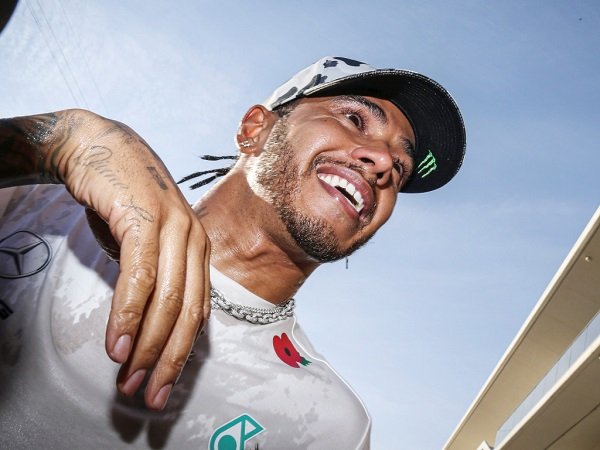 Hamilton Enggan Disalahkan Atas Dominasinya di Ajang F1