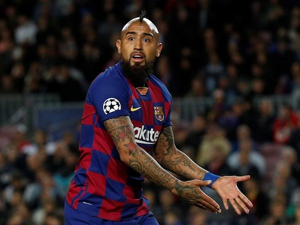 Arturo Vidal Disebut Lebih Kuat Ketimbang Eriksen