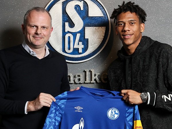 Barcelona Resmi Pinjamkan Todibo ke Schalke 04